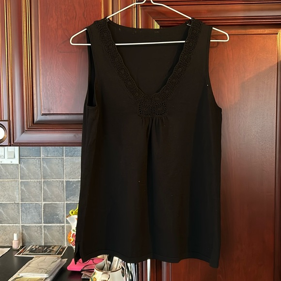 VINTAGE black embroidered camisole/tank size small/medium - Picture 2 of 9